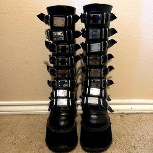 Worn only a few times